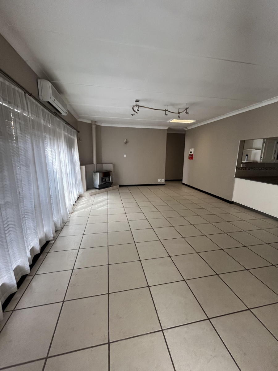 4 Bedroom Property for Sale in Baillie Park North West